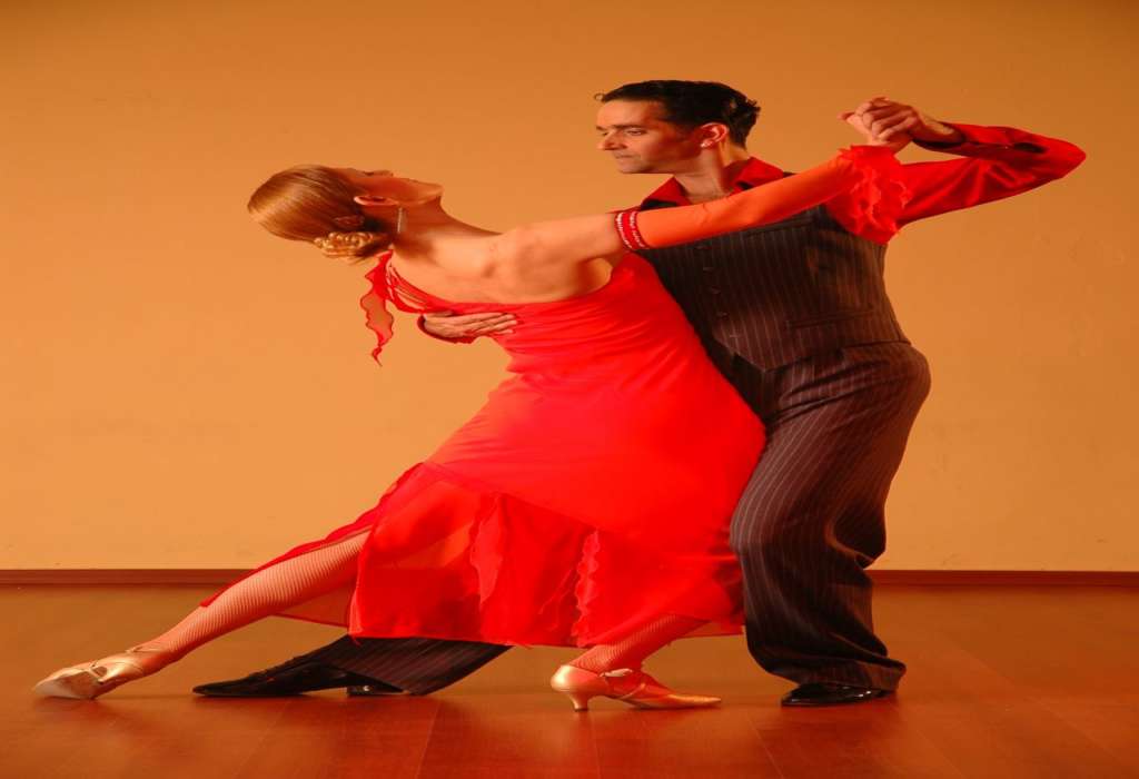 Ballroom Dancing Courses: Become a Professional Ballroom Dancer