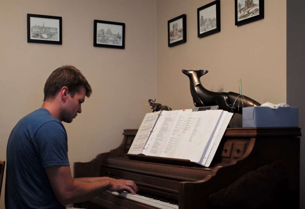 Learn Piano: Become a Master With Piano Lessons